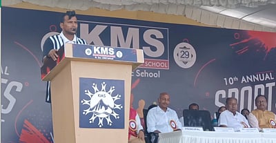 மூன்று ஆண்டுகளுக்கு மேலாக காலில் செருப்பு இல்லாமல் நடந்துள்ளேன்: கிரிக்கெட் வீரர் நடராஜன்